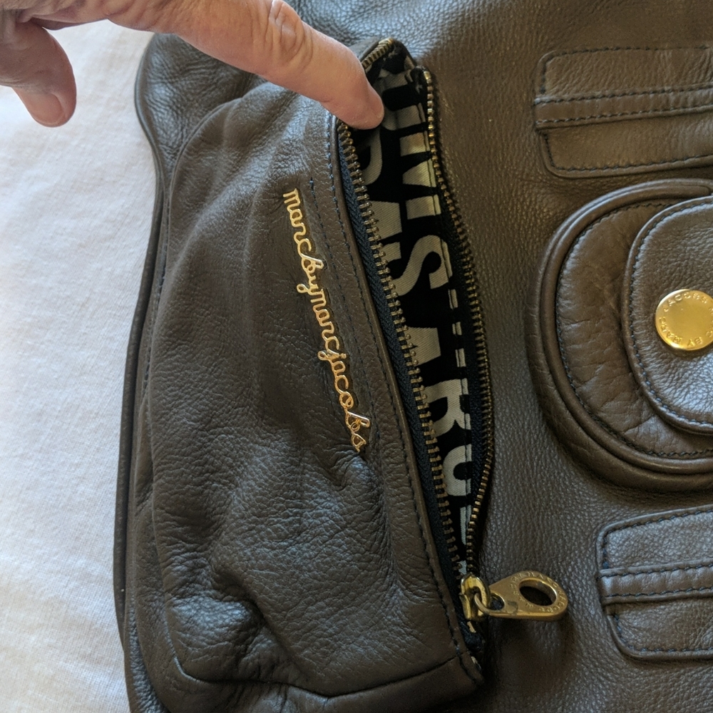Marc By Marc Jacobs Black Shoulder Bag - Picture 5 of 6